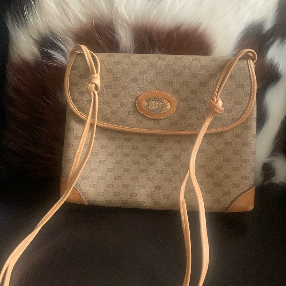 Vintage Gucci shoulder bag